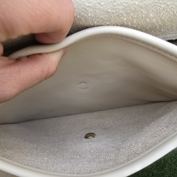 Vintage Coach Cream Leather Women's Bag - Picture 12 of 16